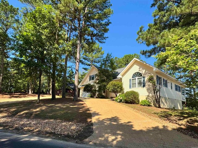 36 Manzanares Drive, Hot Springs Village, AR 71909