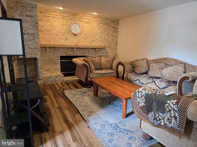 1 RADCLIFF CT, Sicklerville, NJ 08081