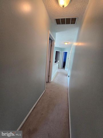 1 RADCLIFF CT, Sicklerville, NJ 08081