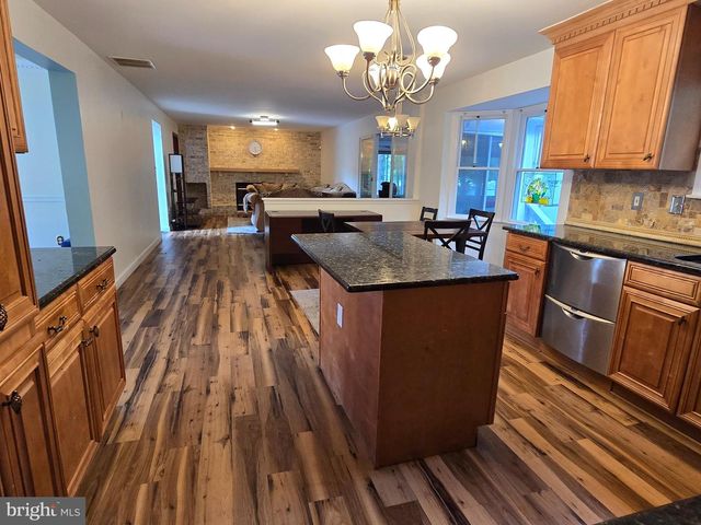 1 RADCLIFF CT, Sicklerville, NJ 08081