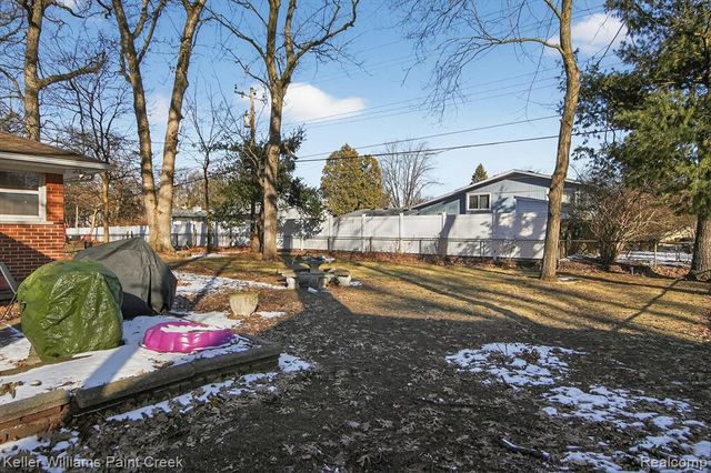 19342 Nadol Drive, Southfield, MI 48075