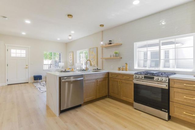 735 Locust Street, San Jose, CA 95110