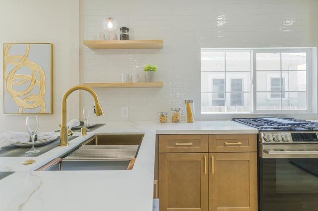 735 Locust Street, San Jose, CA 95110