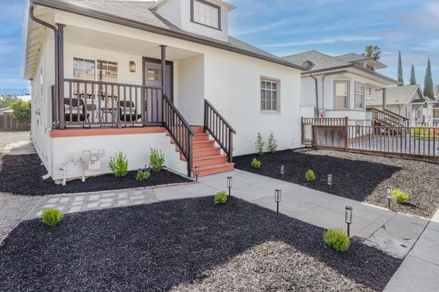 735 Locust Street, San Jose, CA 95110