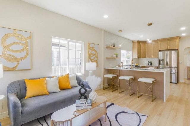 735 Locust Street, San Jose, CA 95110