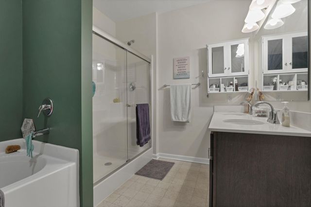 236 Rochdale, Delaware, OH 43015