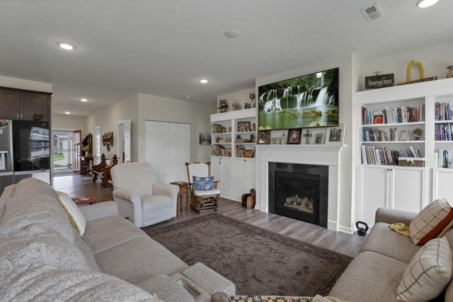 236 Rochdale, Delaware, OH 43015