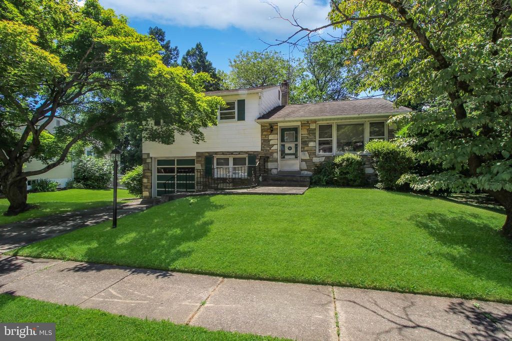 821 REESE AVENUE, Huntingdon Valley, PA 19006