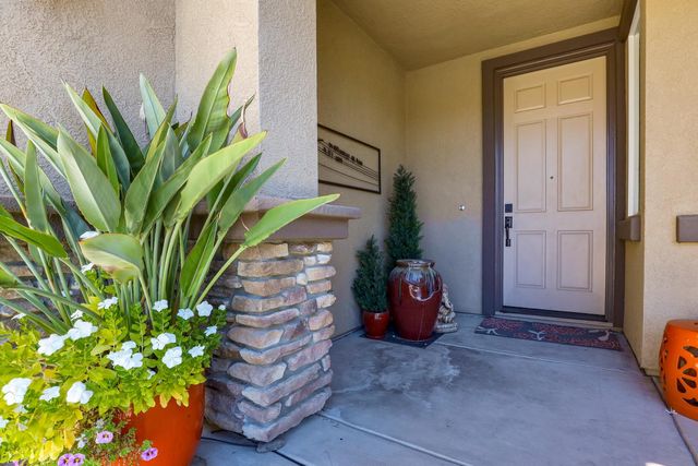 233 Gold King Dr, Valley Springs, CA 95252