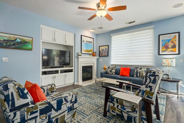 233 Gold King Dr, Valley Springs, CA 95252