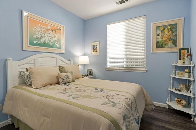 233 Gold King Dr, Valley Springs, CA 95252