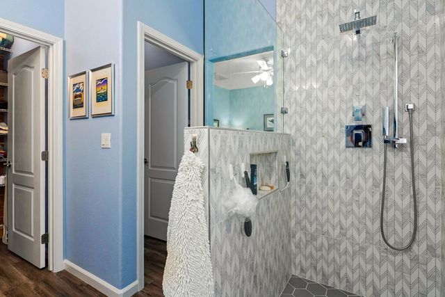 233 Gold King Dr, Valley Springs, CA 95252