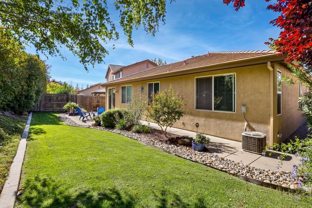 233 Gold King Dr, Valley Springs, CA 95252