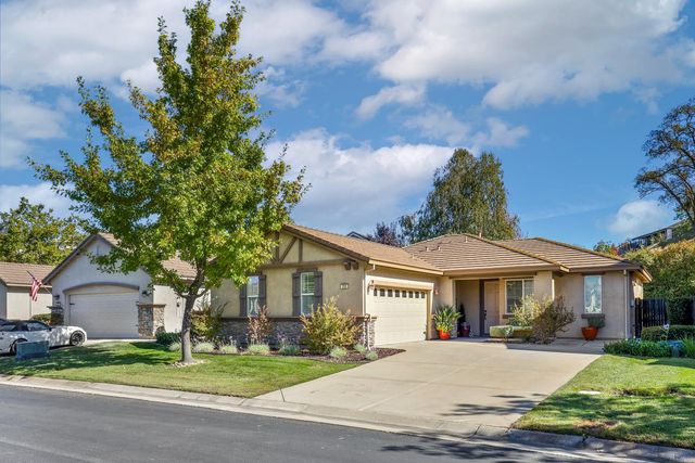 233 Gold King Dr, Valley Springs, CA 95252