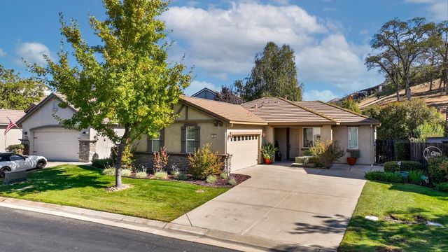 233 Gold King Dr, Valley Springs, CA 95252