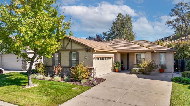 233 Gold King Dr, Valley Springs, CA 95252