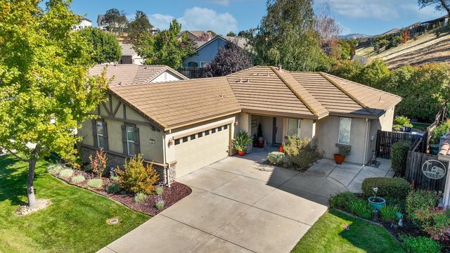 233 Gold King Dr, Valley Springs, CA 95252
