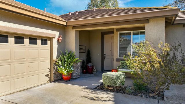 233 Gold King Dr, Valley Springs, CA 95252
