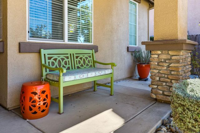 233 Gold King Dr, Valley Springs, CA 95252
