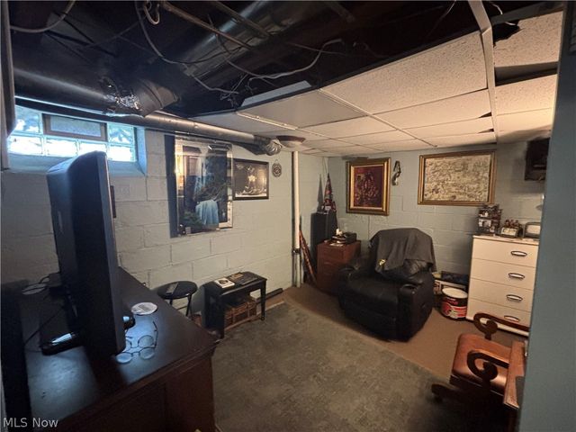 15304 Harvard Avenue, Cleveland, OH 44128