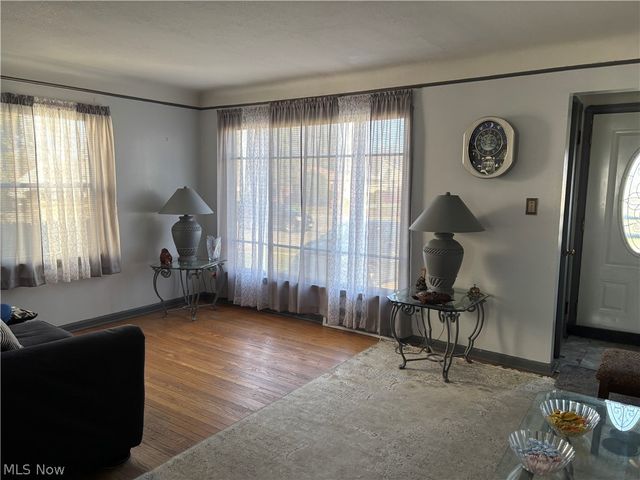 15304 Harvard Avenue, Cleveland, OH 44128