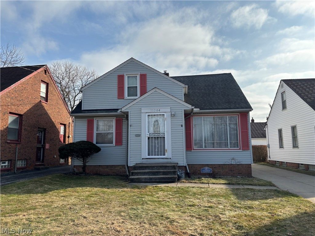 15304 Harvard Avenue, Cleveland, OH 44128