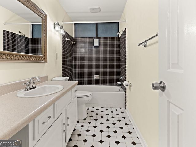 206 NE 6th Street NE 206, Atlanta, GA 30308