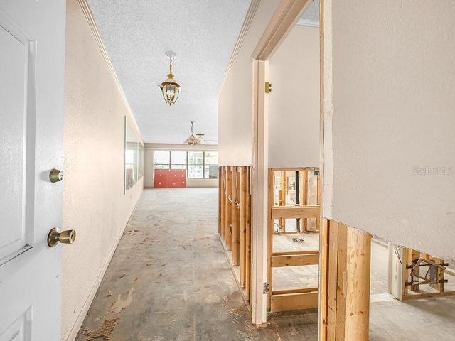 34 SEASIDE COURT, Holmes Beach, FL 34217