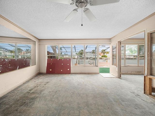 34 SEASIDE COURT, Holmes Beach, FL 34217