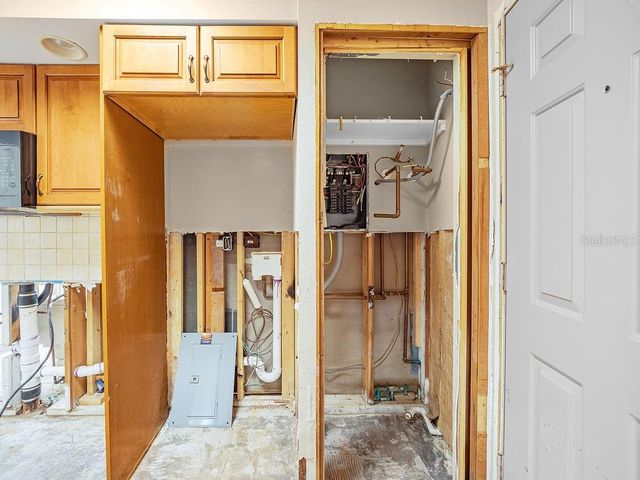 34 SEASIDE COURT, Holmes Beach, FL 34217