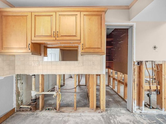 34 SEASIDE COURT, Holmes Beach, FL 34217