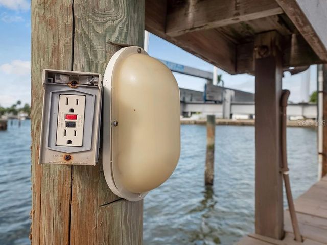 34 SEASIDE COURT, Holmes Beach, FL 34217