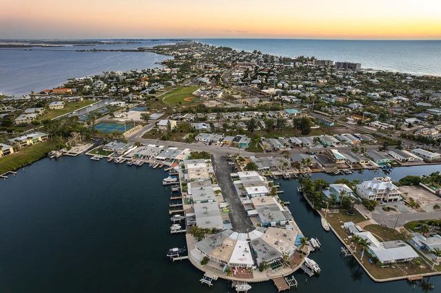 34 SEASIDE COURT, Holmes Beach, FL 34217