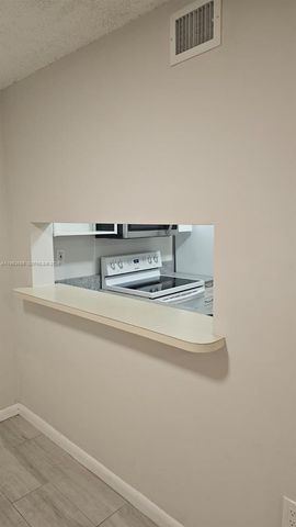 5720 SW 5th St 3, Miami, FL 33144