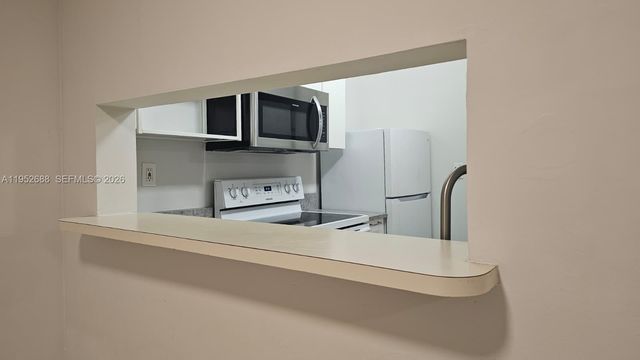 5720 SW 5th St 3, Miami, FL 33144