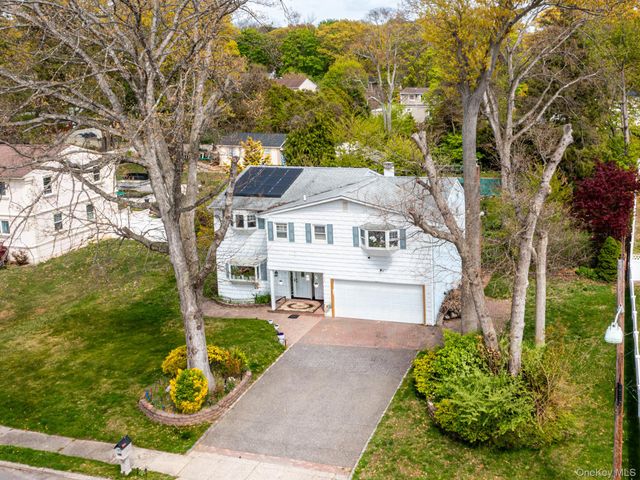 19 Milford Drive, Central Islip, NY 11722