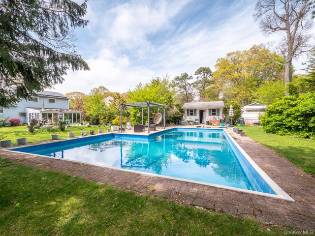 19 Milford Drive, Central Islip, NY 11722