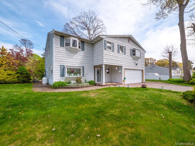 19 Milford Drive, Central Islip, NY 11722