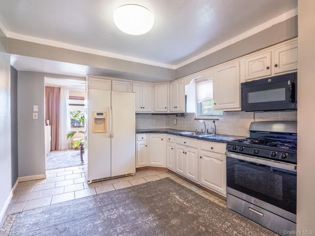 19 Milford Drive, Central Islip, NY 11722