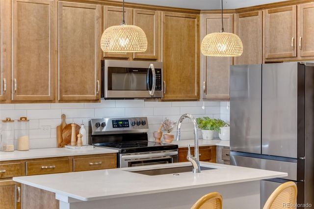 4180 S PARK Drive 200, Loveland, CO 80538