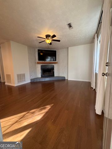 14 Emory Street, Newnan, GA 30265