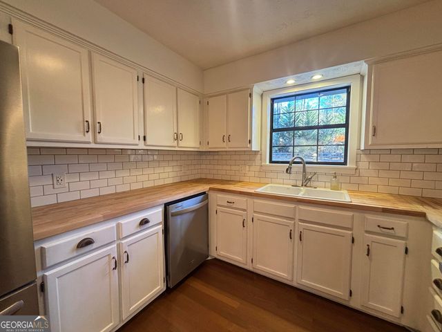 14 Emory Street, Newnan, GA 30265