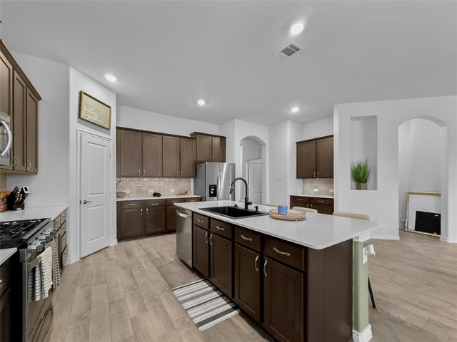 11207 Hawks Landing Drive, Aubrey, TX 76227