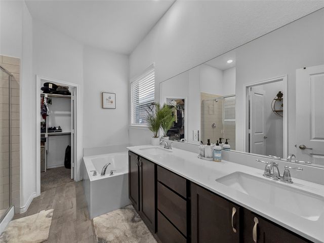 11207 Hawks Landing Drive, Aubrey, TX 76227