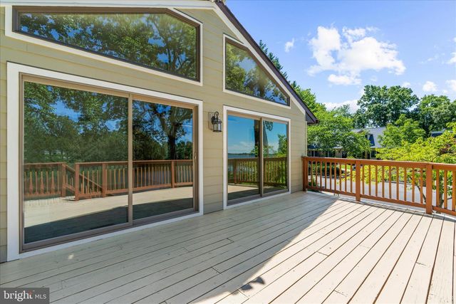 1000 LAKEVIEW LN, Annapolis, MD 21409