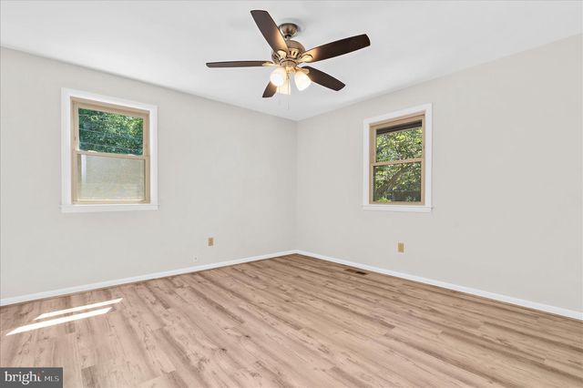 1000 LAKEVIEW LN, Annapolis, MD 21409