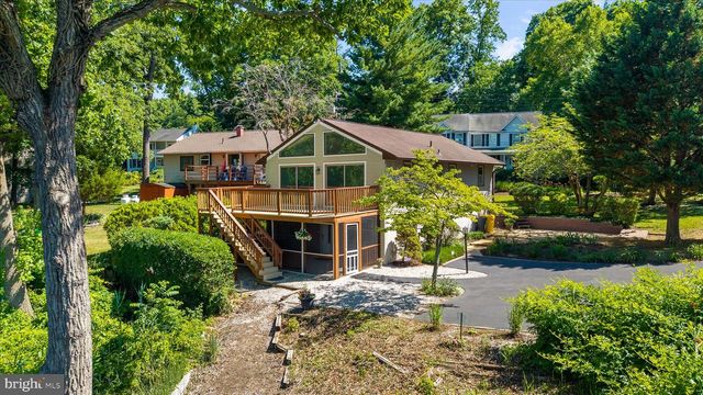 1000 LAKEVIEW LN, Annapolis, MD 21409