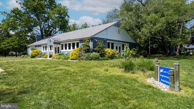 1000 LAKEVIEW LN, Annapolis, MD 21409