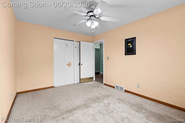 28987 James Drive, Warren, MI 48092