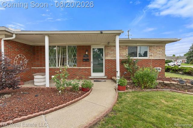 28987 James Drive, Warren, MI 48092